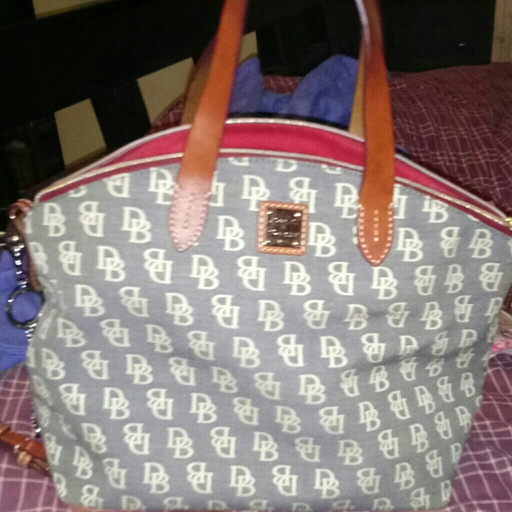 Dooney & Bourke